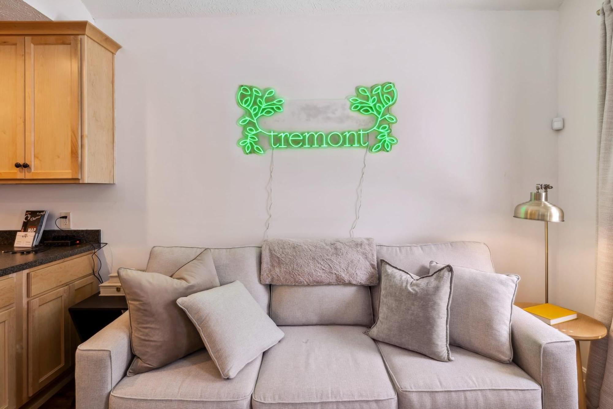 Newly Renovated Tremont Treasure I Cozy + Modern Vila Cleveland Exterior foto